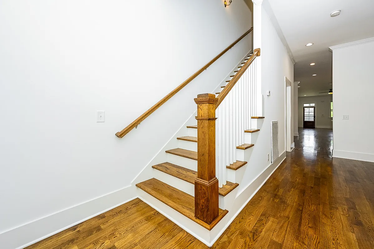 Building Photo - 341 Edwin St #B