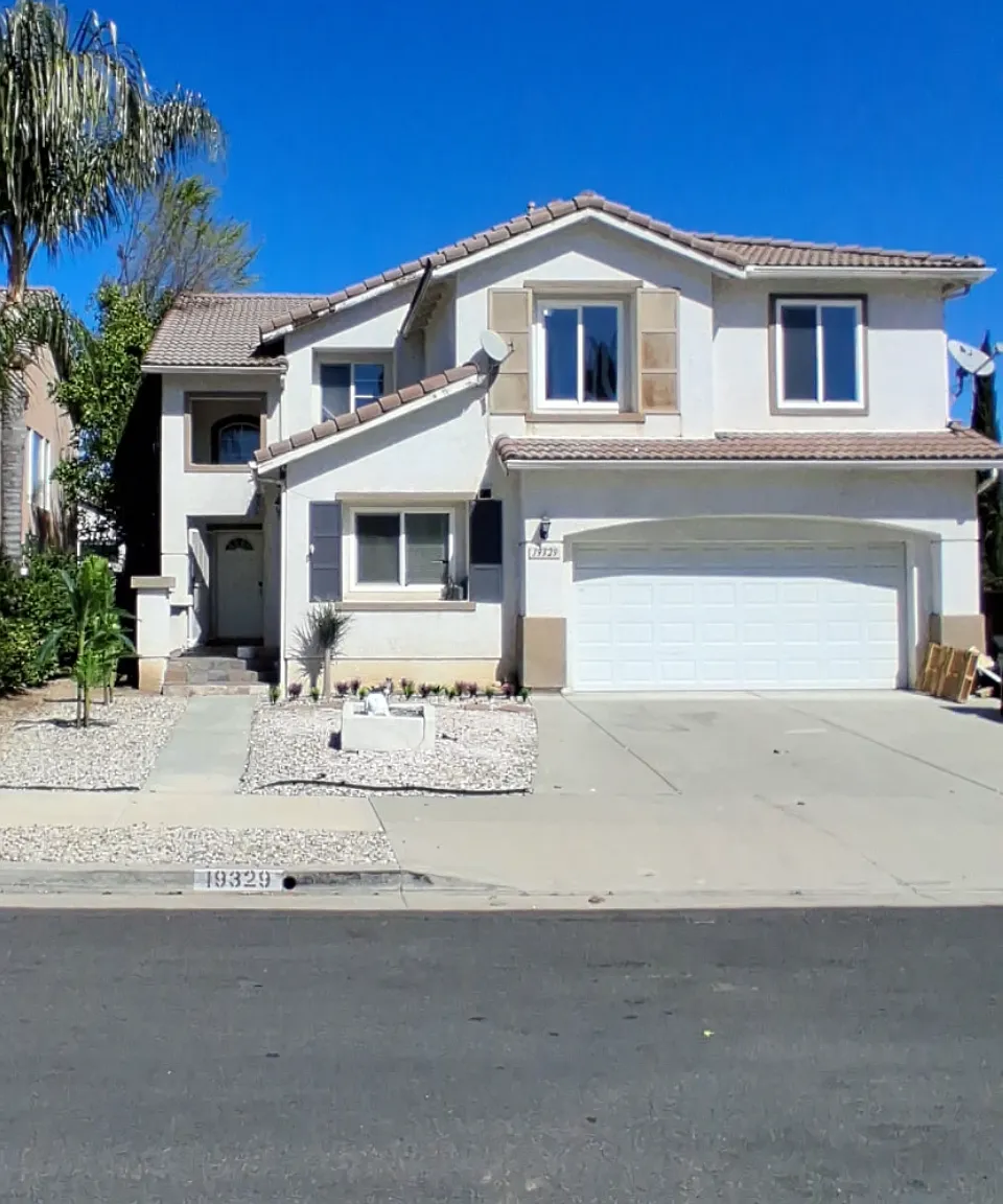 19329 Runnymede St — Photo 1