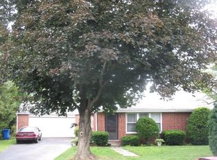 12 Poplar Rd, Ringoes, NJ 08551