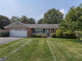 1816 Hearthstone Ln, Middletown, PA 17057