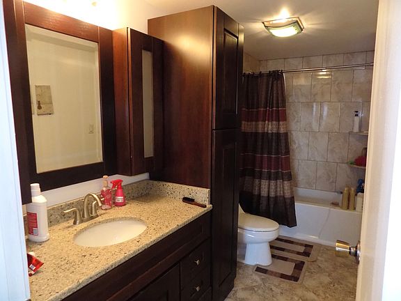 5th image of 2031 Stanley Ct #2031