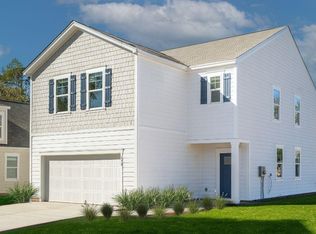 350 Willows Crescent Dr, Moncks Corner, SC 29461