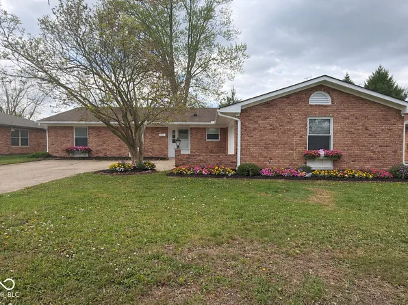 9541 E Gemini Dr, Indianapolis, IN 46229