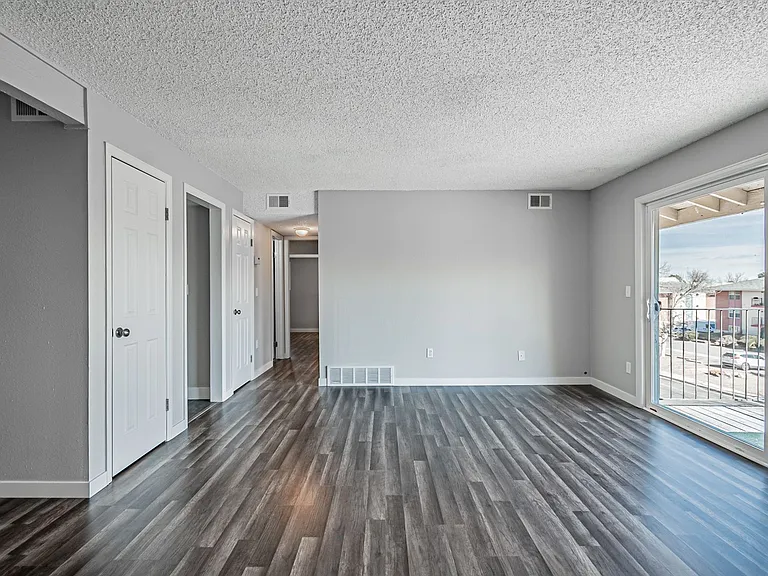 12141 Melody Dr #301 — Photo 4