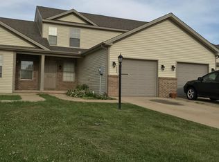 1406 Bluegrass Ln, Champaign, IL 61822