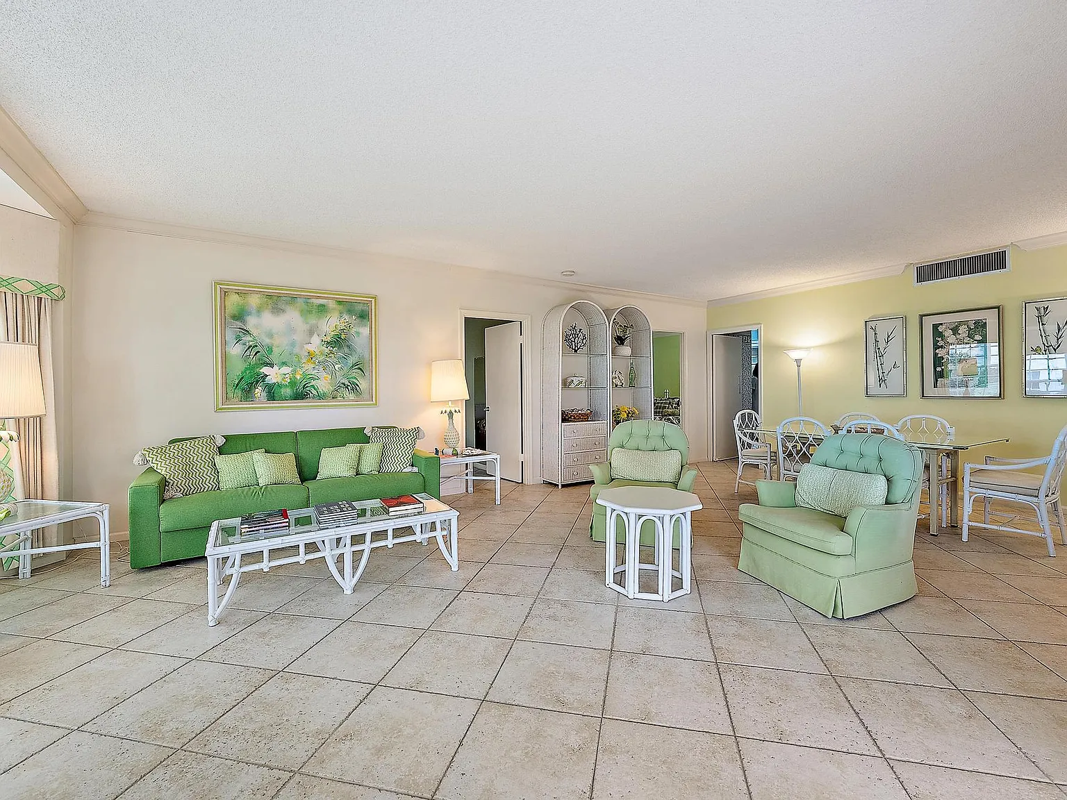 3 bed, 3.5 bath, 1399 sqft, $21,000 — Photo 4