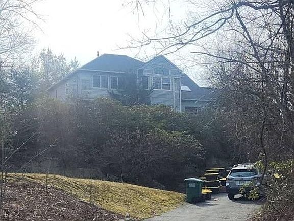 2nd image of 45 Upper Lake Rd