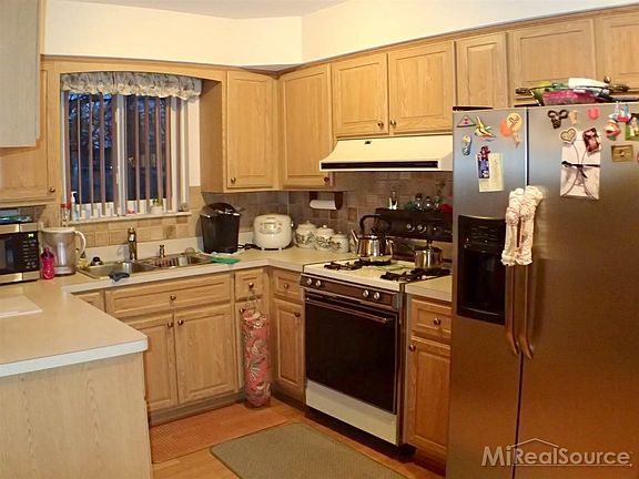 2nd image of 52115 Blue Bell Dr