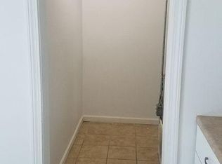 22-24 Lawndale St, Springfield, MA 01108