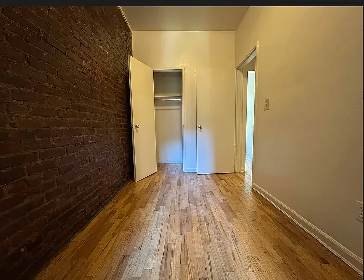 220 E 29th St #2A — Photo 16