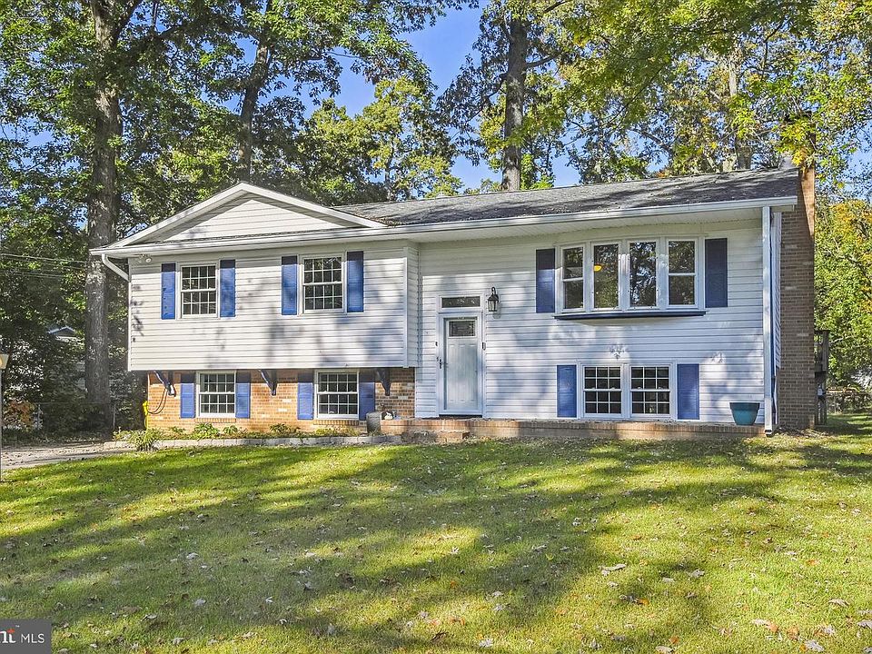 1st image of 408 Harbor Dr