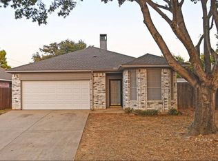 3909 Parkhaven Dr, Denton, TX 76210