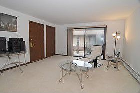 1st image of 4233 N Keeler Ave APT 3B