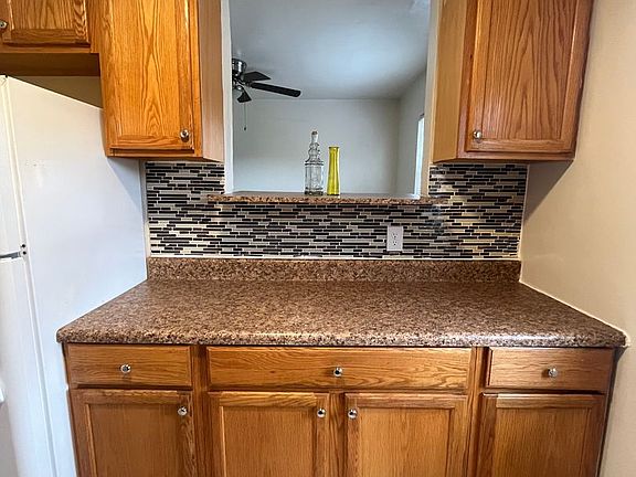 3rd image of 940 Runyon Rd #915