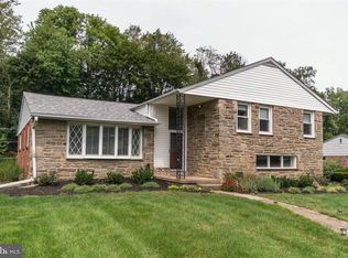 360 Beaver Hollow Rd, Jenkintown, PA 19046