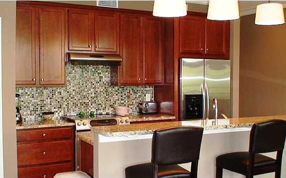 4th image of 415 Romana St E 304 #304
