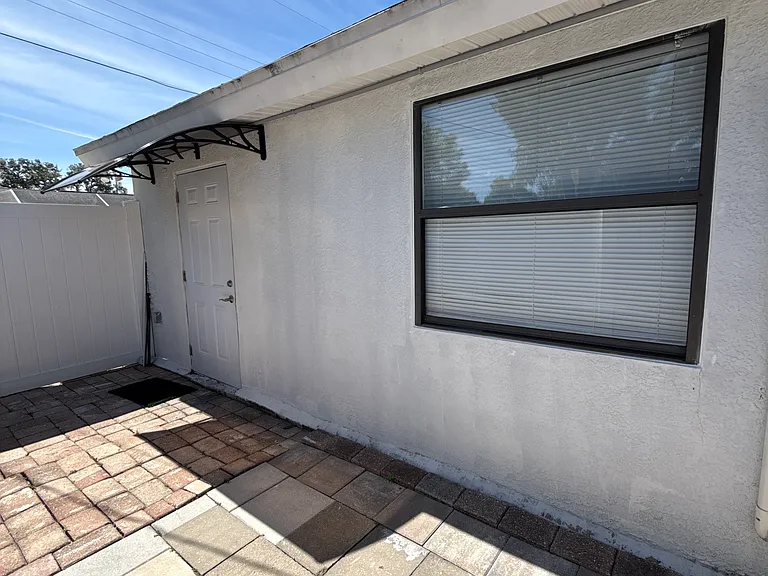 7805 N Jamaica St — Photo 11