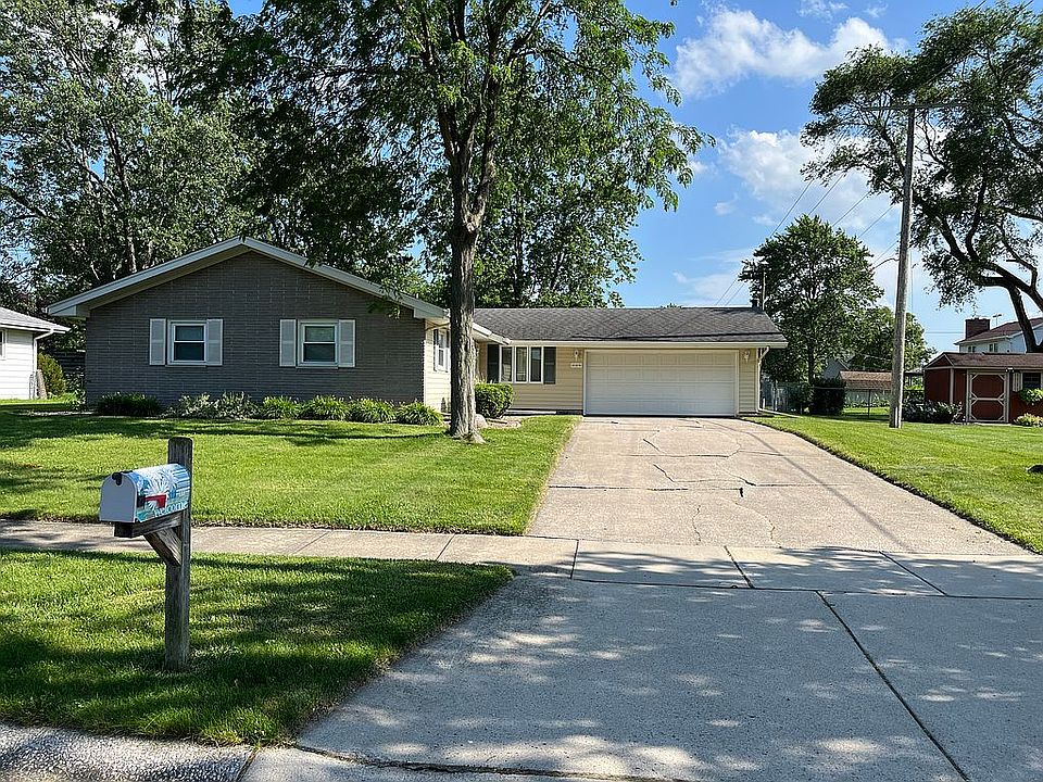 1st image of 111 Sherwood Dr