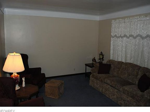 5th image of 459 Moherman Ave