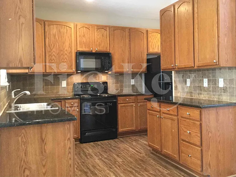 2845 Island Point Dr NW — Photo 6
