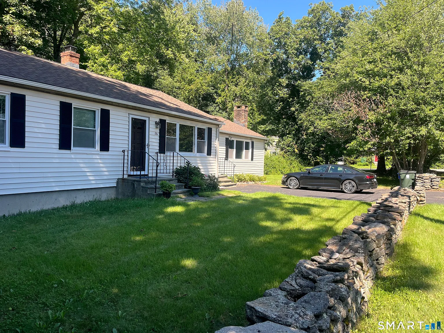 3 bed, 2.0 bath, 1608 sqft, $3,750 — Photo 2