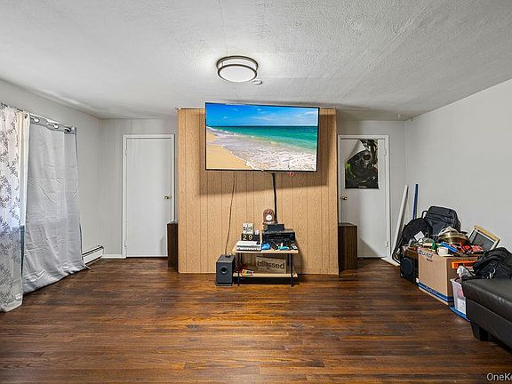 5th image of 309 Willow Grove Road