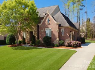 9911 Clarkes View Pl NW, Concord, NC 28027