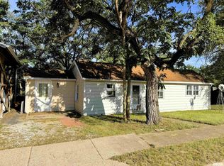 927 S Pearl St, Havana, IL 62644