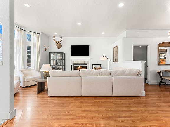 5th image of 2301 N Yonkers Ln