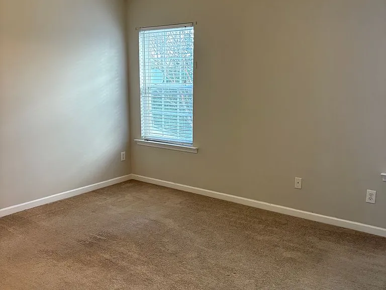 2224 Winthrop Chase Dr — Photo 13