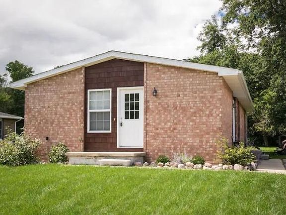 4th image of 3100 La Salle Dr