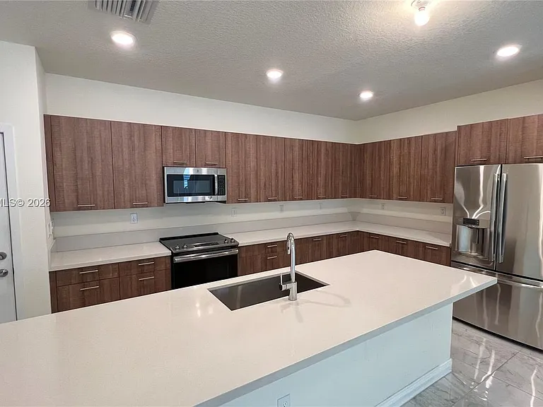 4738 NW 83rd Path #4738 — Photo 4