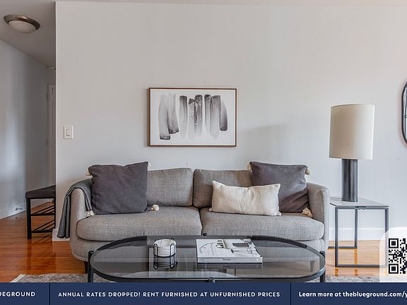 3rd image of 235 W 48th St APT 31B