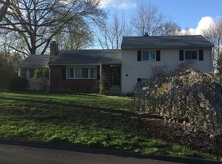 23 Esquire Rd, Norwalk, CT 06851