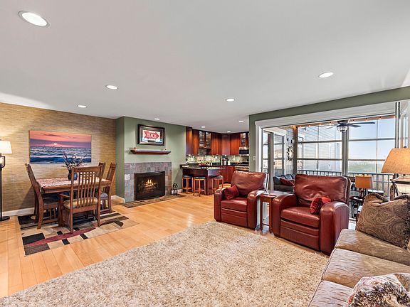 3rd image of 420 Oselka Dr Suite 113