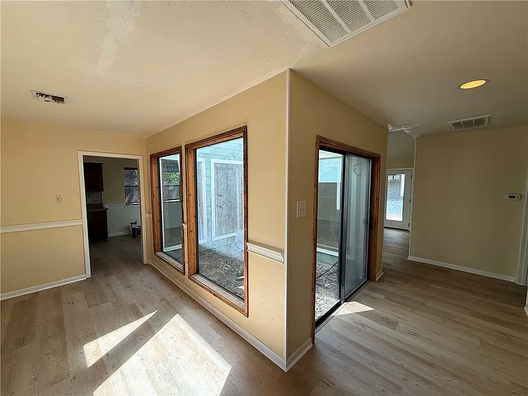 1805 Quail Run — Photo 2