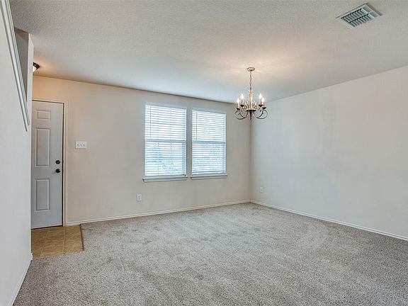 5th image of 1312 Gayle St
