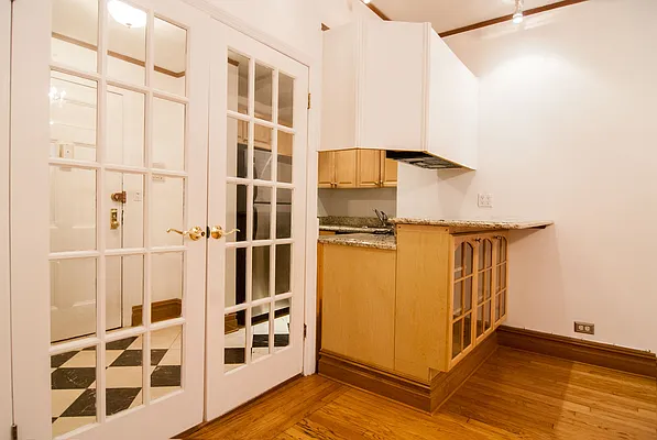 Rented by WAM Partners - William Moses Co. | media 31