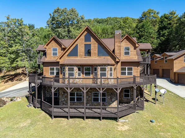 35 Honeysuckle Ln, Murphy, NC 28906