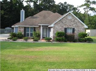 13411 Savannah Dr, Walker, LA 70785