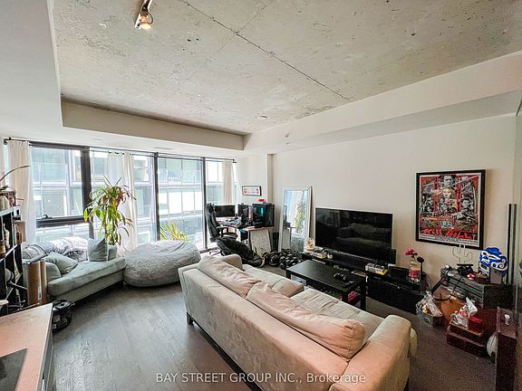 4th image of 38 Stewart St #507