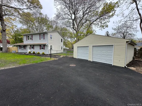 279 Beaver Drive, Mastic Beach, NY 11951