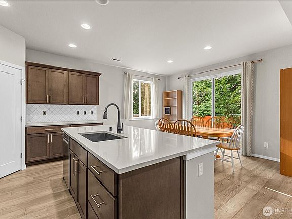3rd image of 13751 SE 183RD Street