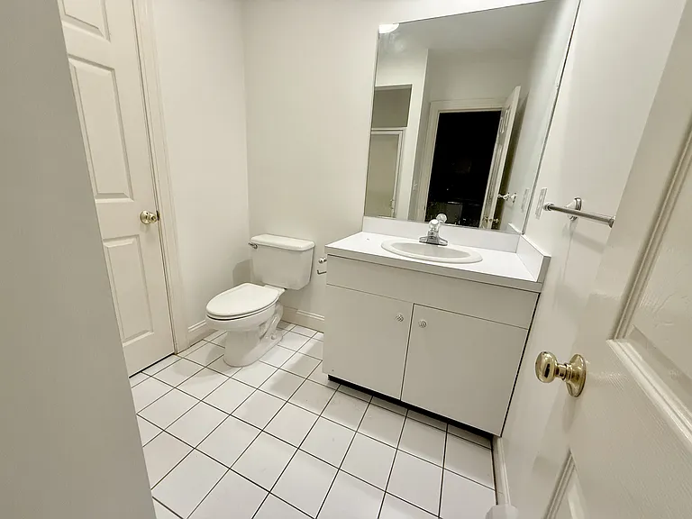4 Elliston Rd — Photo 17