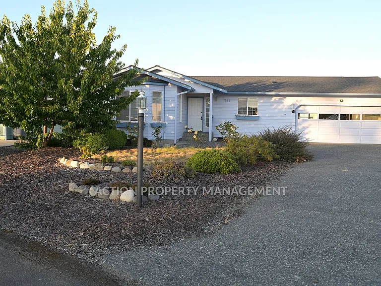 760 N Spencer Farm Pl — Photo 1