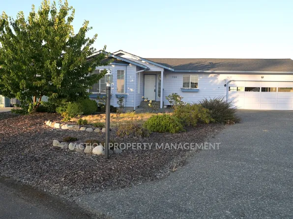 760 N Spencer Farm Pl, Sequim, WA 98382