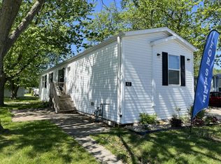 42 Meadowlark Ln #42MEAD, Beecher, IL 60401