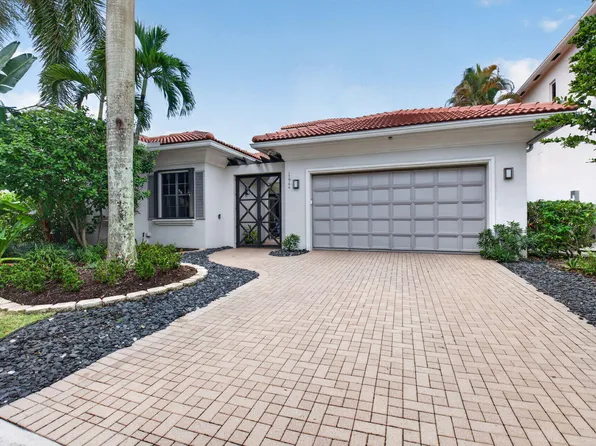 17944 Villa Club Way, Boca Raton, FL 33496