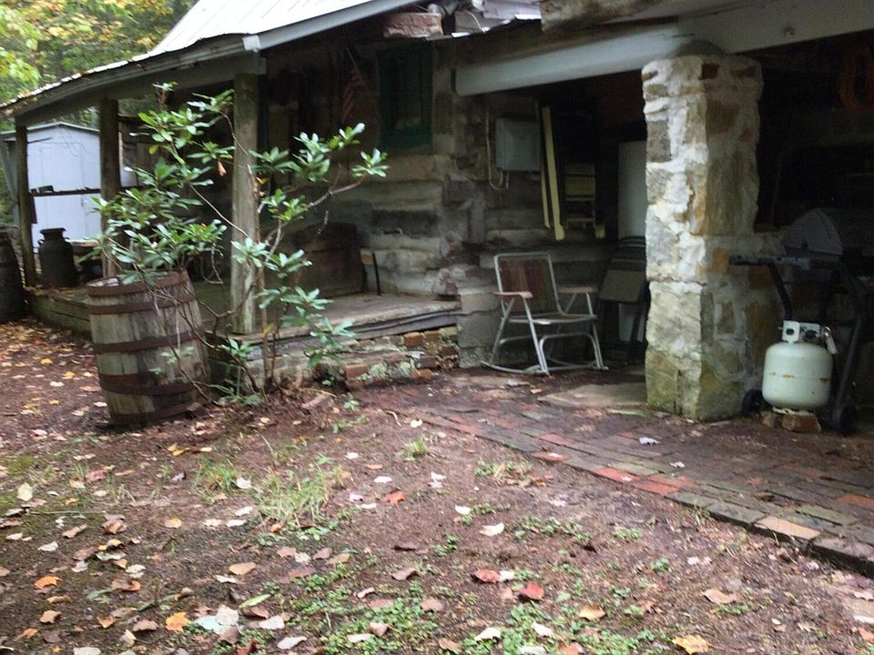 1st image of 741 Adams Ln