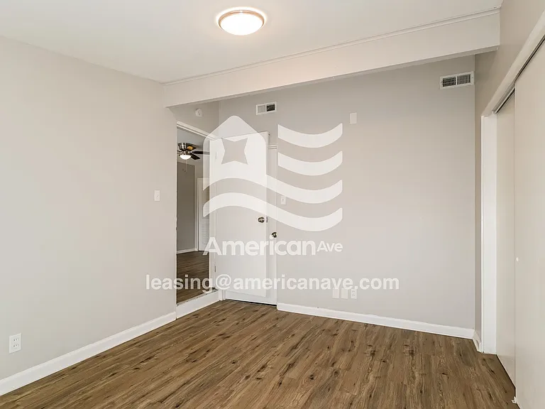 841264_013_bedroom_14321044.jpg